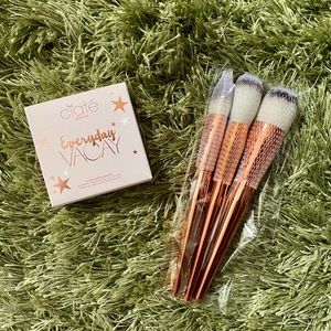 Coconut Setting Powder and FREE Make-up Brushes